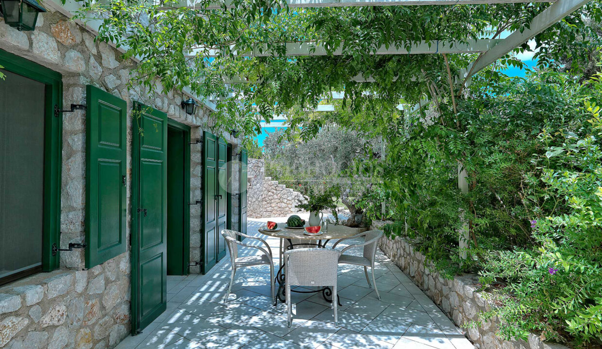 Ground level - Veranda