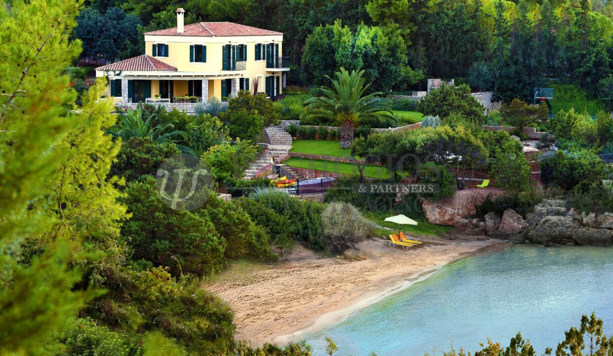 for_rent_villa_400_square_meters_8_bedrooms_amazing_sea_view_Koilada_Greece (2)