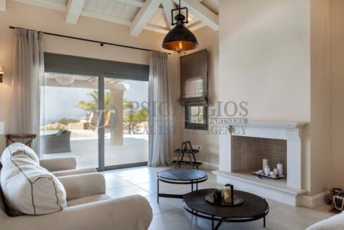 for_sale_ house_245_square_meters_swimming_pool_near_the_sea_Porto_Xeli_Greece(15)